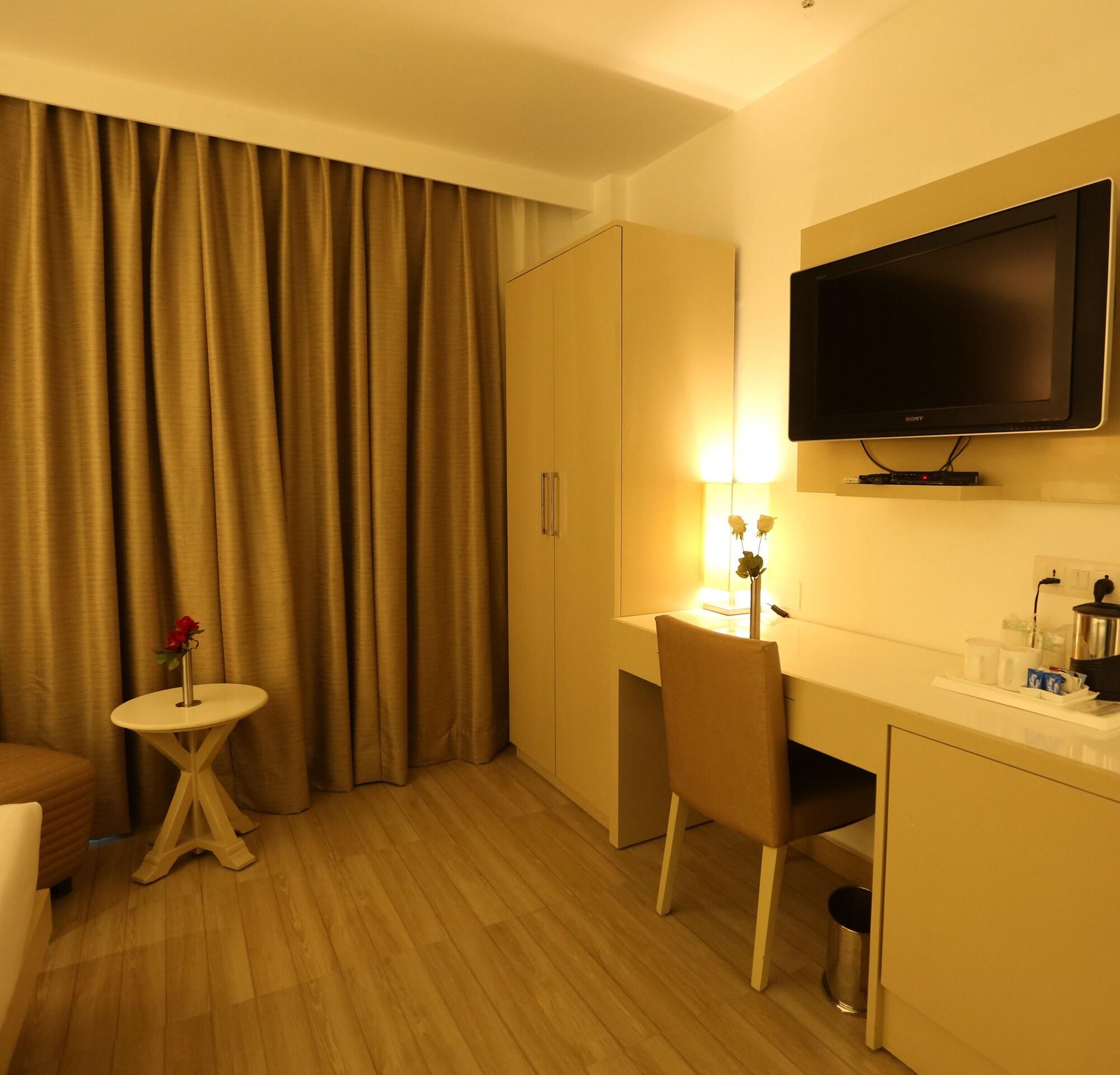 Hotel Shanti Palace West Patel Nagar New Delhi Eksteriør bilde