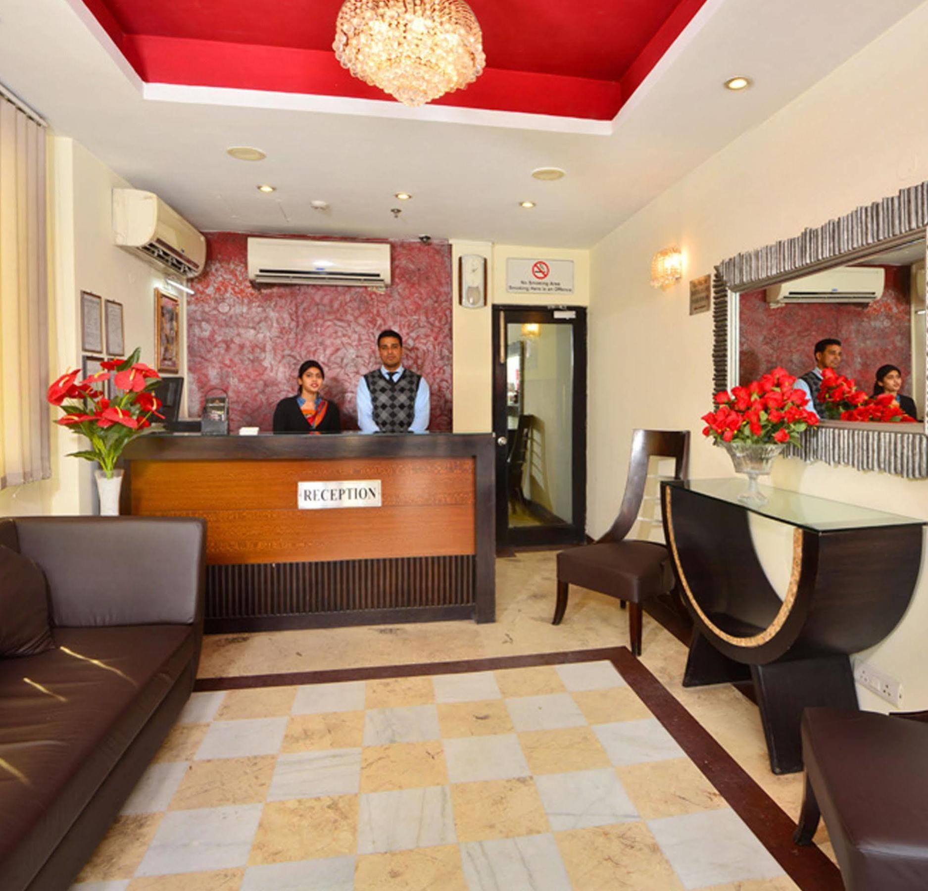 Hotel Shanti Palace West Patel Nagar New Delhi Eksteriør bilde